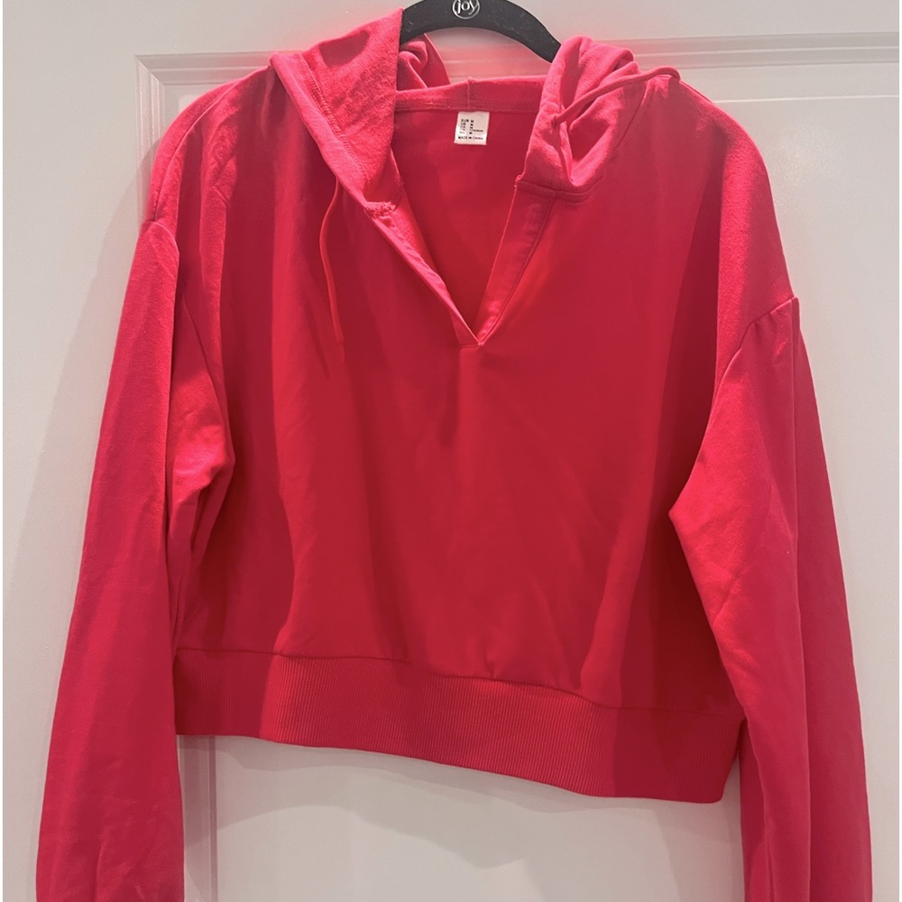 Amazon crop sweatshirt